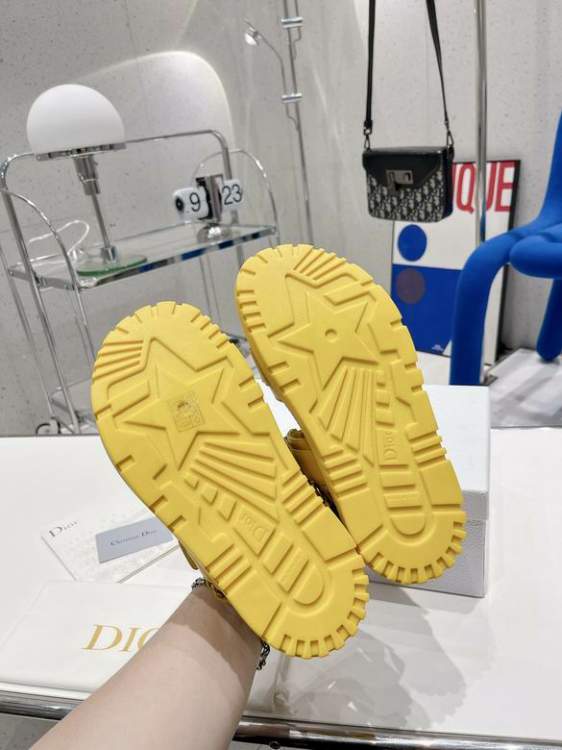 Dior Shoes _SKUDiorcolors030603sz35-39LL3299